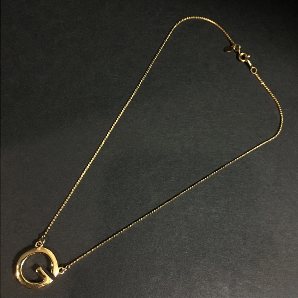 SOLD❤️ GIVENCHY Gold Logo “G” Pendant Necklace w/ Original Tags - Picture 4 of 8